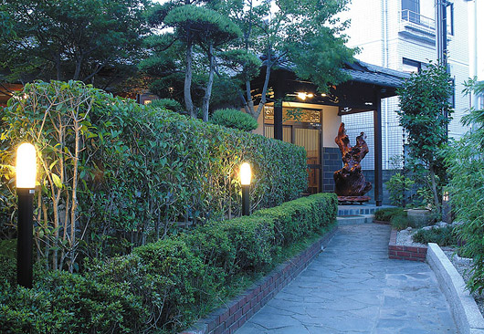 坪井庭入り口