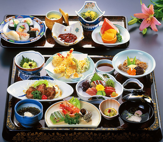 仏事料理会席膳(14品)