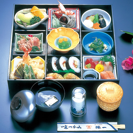寿司 鉢盛 料理 熊本 法事会館 仕出し 祝 仏事 精進料理 創作